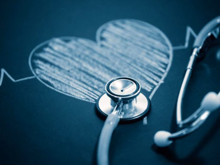 پرستار حرفه ای جهت سرم تراپی در منزل